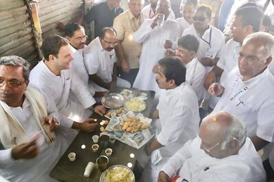 Pakoda Party, Mosque Visit and Azan Break: A Day in Rahul Gandhi’s Karnataka Poll Campaign