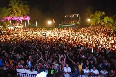 Clarify or apologise for bribery charges, says Manohar Parrikar to Sunburn hosts