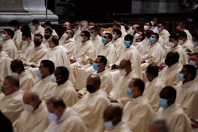 Pope Celebrates Christmas Eve Mass As Virus Surges In Italy