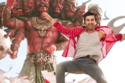 Dance ka Bhoot Teaser: Ranbir Kapoor Celebrates Dussehra In New Brahmastra Song, 'DJ Shiva' Spotted
