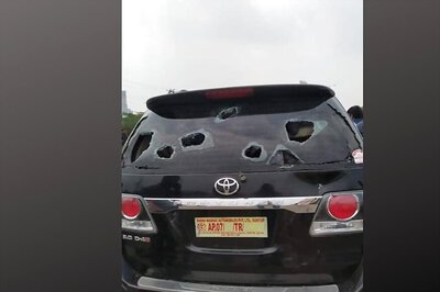 Amaravati Protests Turn Violent as Farmers Attack YSRCP MLA's Vehicle, Naidu’s Son Lokesh Detained