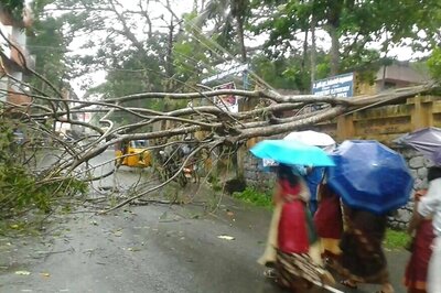 Cyclone Ockhi: Heavy Rains Lash South Tamil Nadu, Kerala; Toll Mounts to Twelve