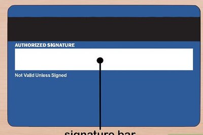 How to Sign a Credit Card