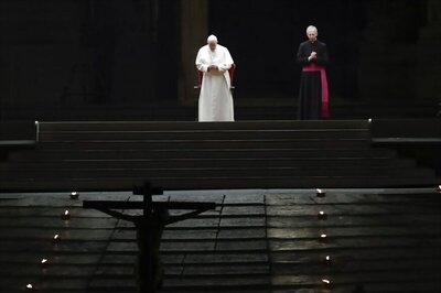 Pope Presides Over Haunting Good Friday Procession Under Covid-19 Lockdown