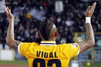 Vidal's World Cup in balance as he goes into knee surgery