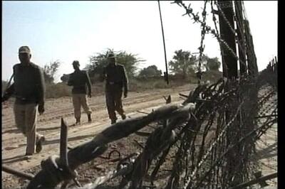 Pak targets five Indian posts, violates ceasefire