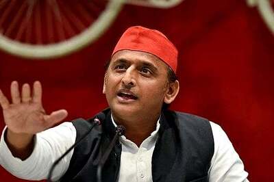 Covid-19: Admit Your Incompetence, and Quit, SP Chief Akhilesh Tells UP CM Adityanath