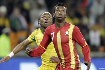 Football friendlies: South Africa, Cameroon win