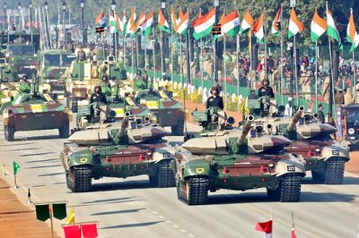 6 Army Personnel Awarded Shaurya Chakra, 2 IAF Pilots Killed in Friendly Fire Get Vayu Sena Medals