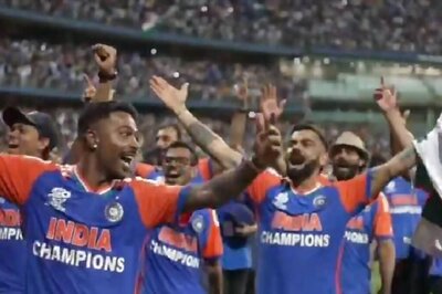 Maa Tujhe Salam: Team India Vibing to AR Rahman's Vande Matram will Give You Goosebumps | WATCH