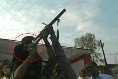 Pakistan troops fire at Indian posts in Poonch