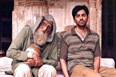 Gulabo Sitabo: Amitabh-Ayushmann Film's First Reactions Call It 'A Bit Of A Disappointment'