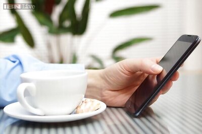 People buy smartphones with bigger screens to fulfil emotional needs