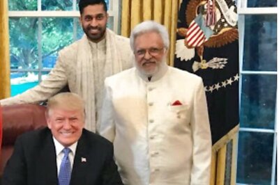 Republican Hindu Coalition Offers to Raise $25 Billion for Trump's Wall to 'Protect Our Children'