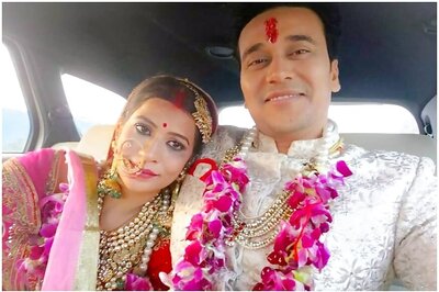 Yeh Hai Mohabbatein Fame Anurag Sharma's Newly-wed Bride Trips While Dancing on Her Wedding Day
