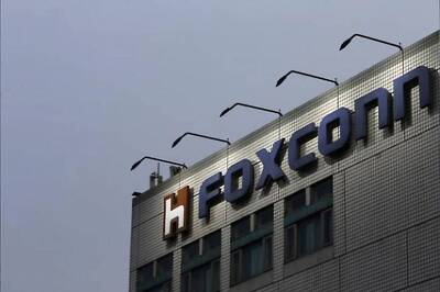 Coronavirus to Hit Your iPhones -- Foxconn Plants Remain Shut in China