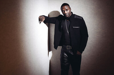 R&B star Akon explains why he is releasing new albums for free via his own app