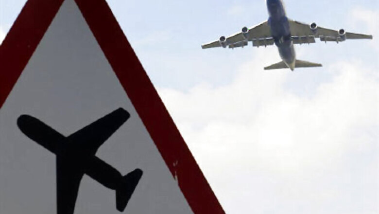 Indian private plane makes emergency landing in Karachi