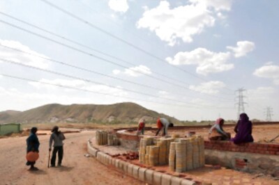 Long Road Ahead: 8 Opposition-Ruled States Have Less Than 50% Work Done Under PMGSY, Data Shows