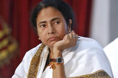 Congress, Left may join hands to take on Mamata in West Bengal polls, say sources