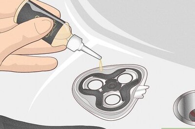 How to Apply Oil to an Electric Shaver