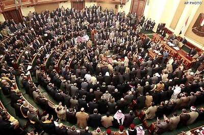 Egypt parliament set to meet, defying army
