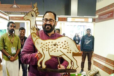 After Apple Factory, Karnataka to Get Electronics Manufacturing Cluster Worth Rs 180Cr Ahead of Polls