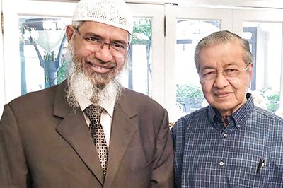 Will Not Easily Give in to India's Demand to Deport Zakir Naik: Malaysian PM