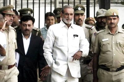Sajjan Kumar Surrenders in Anti-Sikh Riots Case, Will Appeal in SC After Winter Break