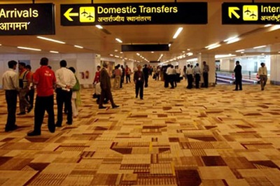 In Five Incidents Over Three Days, 14 People Apprehended at Delhi Airport For Smuggling Gold