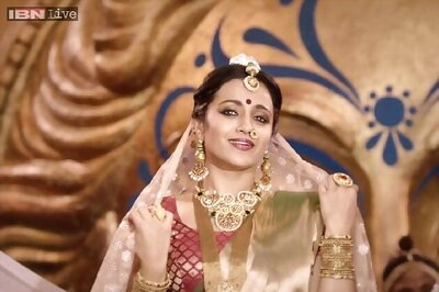 Trisha Krishnan, Varun Manian engaged