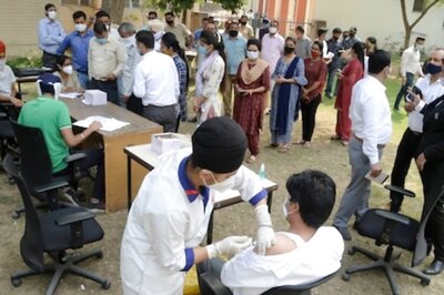 Scientists Race to Study Variants in India as Cases Explode
