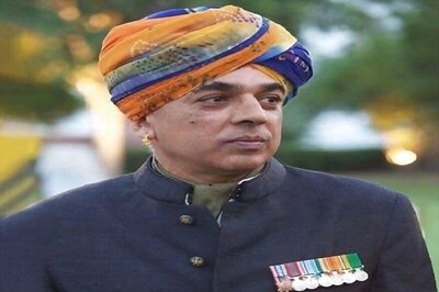 Will You Vote for Incoming Govt or Outgoing: Manvendra's Poser to Jhalrapatan Voters