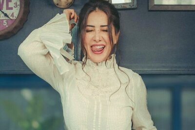 Happy Birthday Kim Sharma: A look at Some of the Prettiest Posts by Actress