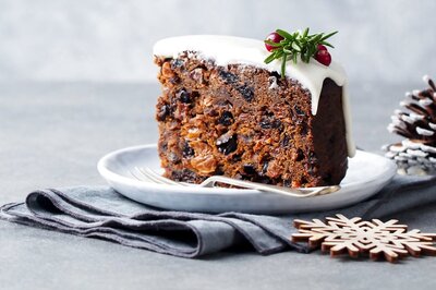 Christmas 2021: Bring Out Your Inner Chef with These Five Christmas Cake Options