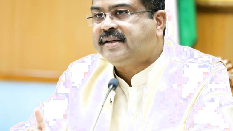 Union Education Minister Launches Digital Skilling Initiative for 1 Crore Students