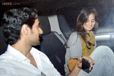 Snapshot: Is that Abhishek Bachchan's cousin Naina with Kunal Kapoor?