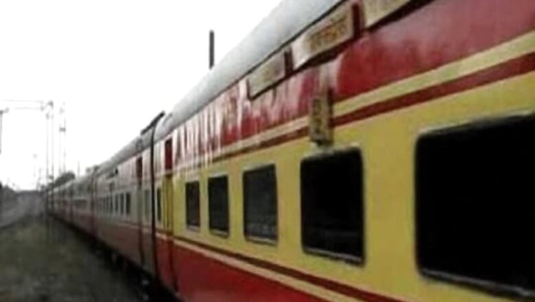 Indian Railways to Add Extra Coaches in These Trains to Meet Holi 2022 Rush; Check Full List