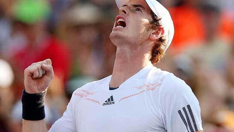 Murray breezes past Joao Sousa into round three