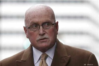 Worker admits cutting 10 babies at abortion clinic