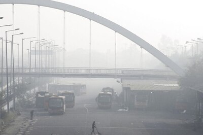 Delhi Likely to Be in Grip of Smog in Next 3 Days, Punjab Fails to Douse Farm Fires; GRAP 2 Enforced