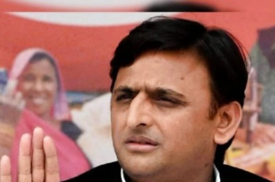 Akhilesh Reaching Out to Non-Yadavs, Mayawati’s Leadership Crisis: Exodus from BSP Continues