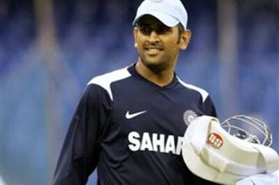1st ODI: Dhoni, Gambhir star in Indian win | Scorecard