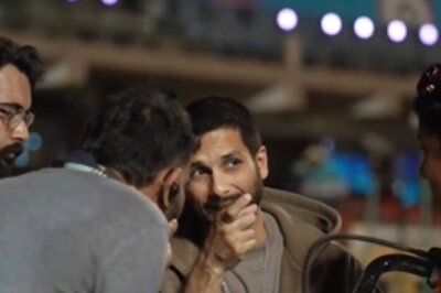 Shahid Kapoor To Ride a Bike INSIDE Chinnaswamy Stadium at WPL 2024 Opening? Video Teases Performance