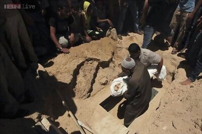 Israeli bombing of Gaza continues on Day 5 as toll touches 121