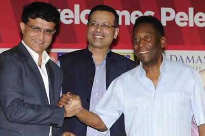 Kolkata celebrates Pele's birthday in advance