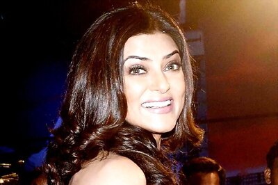 Shabana Azmi, Sushmita Sen lend support to 'Stand With A Girl' initiative