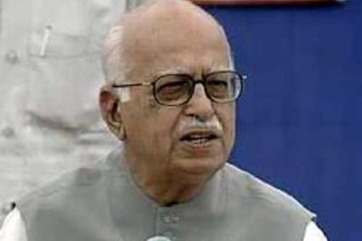 Advani bites raise the hackles in BJP