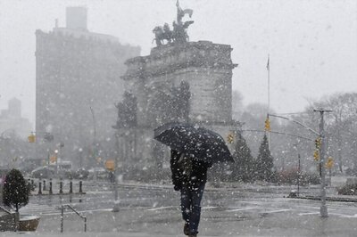 Snow Snarls Evening Commute as Storm Hits US Northeast