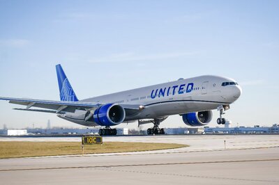 United Airlines Mandates US Employees to be Vaccinated, Dismisses 593 Workers For Refusing